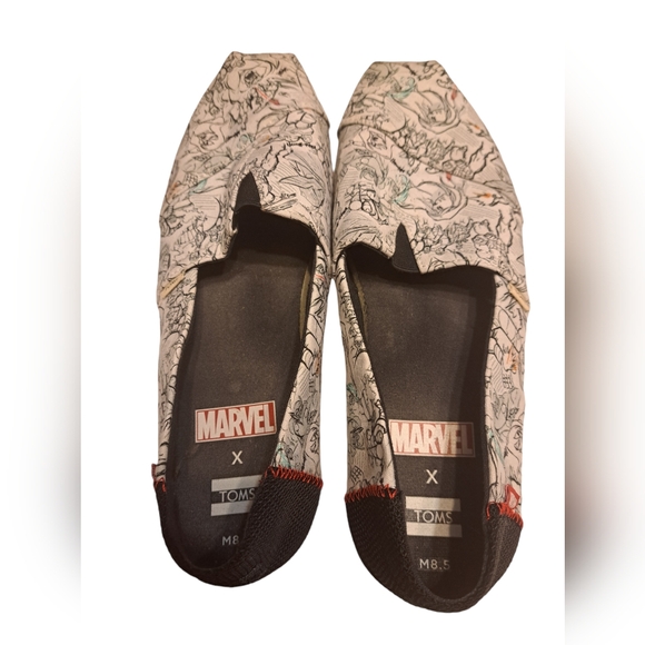 Marvel motif Tom's flats - Picture 1 of 10